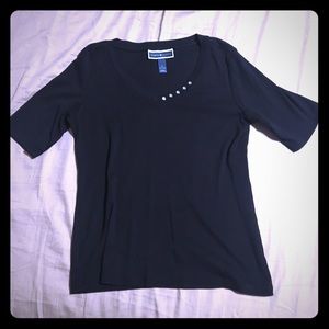 Black quarter sleeve tee